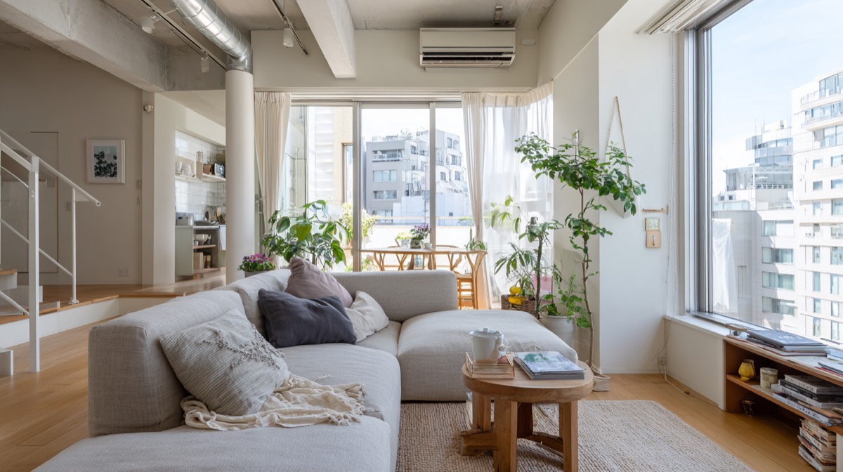 狭い部屋を広く見せる記事イメージ